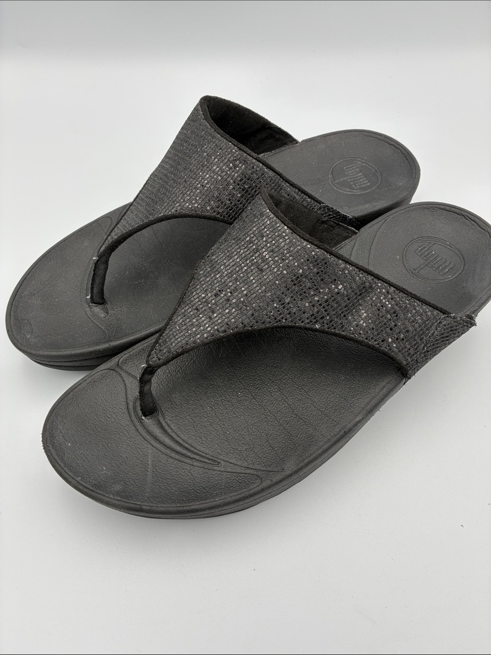 FitFlop Lulu Black Sparkle Thong Flip Flop Comfort Sandals Women’s size 8